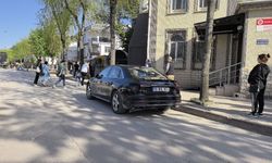 Bursa’da Motosiklet Duran Otomobile Arkadan Çarptı: 2 Yaralı
