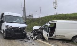 Bursa'da Servis Kazası: 13 İşçi Yaralandı