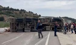 Çanakkale'de 3 Araç Zincirleme Kazaya Karıştı: Ölü ve Yaralılar Var