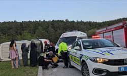 Çorum’da Otomobil ile Minibüs Çarpıştı: 4 Yaralı