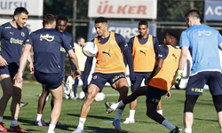 Fenerbahçe, Beşiktaş Derbisi Öncesi Son Antrenmanını Tamamladı