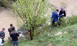 Gümüşhane’de Ankara Plakalı Araç Kaza Yaptı: 1 Ölü, 2’si Ağır 4 Yaralı