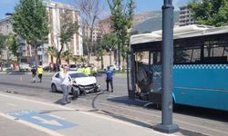 Kahramanmaraş’ta Otomobil ile Halk Otobüsü Çarpıştı: 1 Ölü, 8 Yaralı