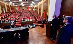 Mansur Yavaş 300 Yeni İtfaiyeciye Başarılar Diledi