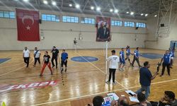 Nallıhan'da Kurumlar Arası Voleybol Heyecanı