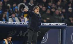 Napoli'de Conte Kararı Belli Oldu: Takımda Kalıyor