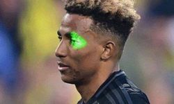 Süper Lig Maçında Fernandes'e Lazer Tutan Taraftara Gözaltı