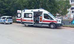 Aksaray’da Parkta Çıkan Kavgada Kan Döküldü: Bacağından Bıçaklandı
