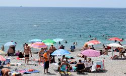 Antalya’da Bayramda Sahiller ve Piknik Alanları Doldu