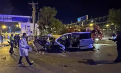 Gaziantep’te İki Araç Kafa Kafaya Çarpıştı! Ölü ve Yaralılar Var