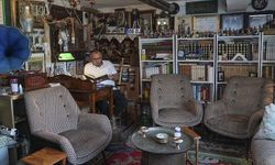 Antika Tutkusuyla Evini Müze Yaptı: Bir Oda Dolu Tarih