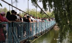 Avanos’un Sallanan Köprüsü Turist Akınına Uğradı, Esnafın Yüzü Güldü