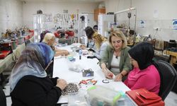 Çubuk’ta Kadın Kursiyerler Agat Taşından Takılar Tasarlıyor