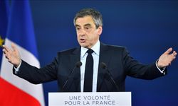 Eski Fransa Başbakanı François Fillon'a Yolsuzluk Cezası
