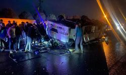 Tarım İşçilerini Taşıyan Midibüs Devrildi! Çok Sayıda Yaralı Var