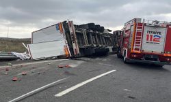 Kocaeli’de Karpuz Yüklü Tır Devrildi: Şoför Öldü