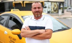 Mersin’de Sürücüsüz Hareket Eden Otomobili Taksici Durdurdu