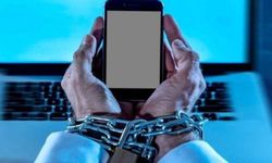 Sosyal Medya Bağımlılığı Nedir? Nasıl Önlenir?