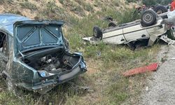 Uşak’ta Trafik Kazası! İki Otomobil Çarpıştı: 1’i Ağır 7 Yaralı
