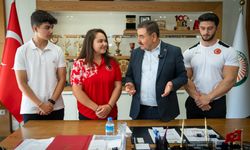Gölbaşı’nda Başarılı Sporculara Cumhuriyet Altını