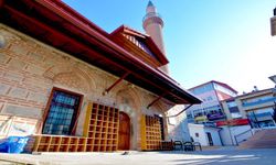 Kalecik’teki Saray Camii Osmanlı Mimarisiyle Zamana Direniyor