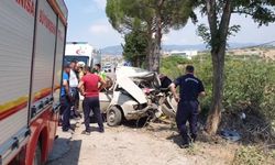 Manisa’da Kaza: Otomobil Ağaca Çarptı, 1 Kişi Öldü