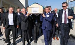 Özel ve Kılıçdaroğlu Cenaze Töreninde Bir Araya Geldi