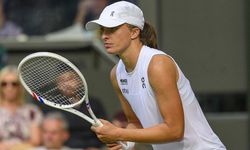 Swiatek Rüzgârı Wimbledon’da Esti: Yarı Finalde!