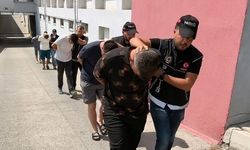 Adana’da Eş Zamanlı Uyuşturucu Baskınları: 7 Gözaltı