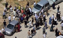 Ankara Sincan’da Düğün Kavgası: Polis Aracına Saldırdı