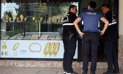 Antalya’da Kuyumcu Soygunu: 750 Bin TL’lik Vurgun