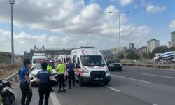 Başakşehir'de Motosiklet ile Ticari Araç Çarpıştı: 1’i Ağır 2 Yaralı