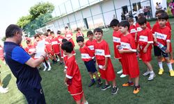 Çankaya’nın Minik Futbolcuları Sahaya İndi