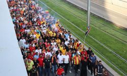 Galatasaray Kafilesine Kayseri’de Taş ve Fişekli Saldırı