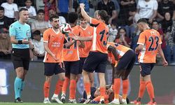 Başakşehir, Viking Engelini Geçti