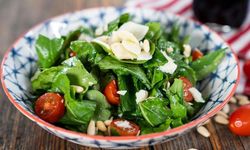 Limonlu Roka Salatası Nasıl Yapılır? Pratik ve Lezzetli Tarif
