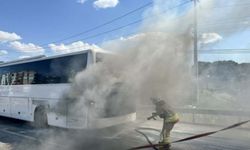Manisa Kula’da Seyir Halindeki Otobüsün Motorunda Yangın Çıktı