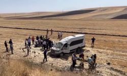 Muş’ta Trafik Kazası: Minibüs Devrildi, 10 Kişi Yaralandı