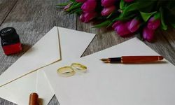 Rüyada Davetiye Görmek, Vermek, Dağıtmak, Düğün Davetiyesi Almak Ne Anlama Gelir?
