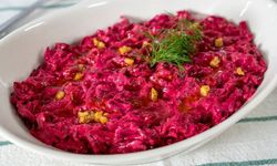 Sarımsaklı Yoğurtlu Pancar Mezesi Nasıl Yapılır? Pratik Tarif