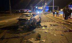Sivas'ta Ölümlü Kaza: Otomobil Bariyerlere Çarpıp Takla Attı