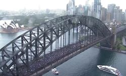 Sydney’de Gazze’ye Büyük Destek: 100 Bin Kişi Yürüdü