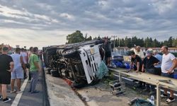 Tekirdağ Ereğli’de Kamyon Devrildi: 1 Kardeş Öldü, 2 Yaralı