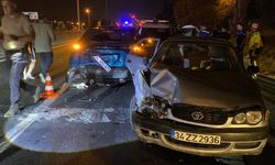 Tekirdağ'da Polisten Kaçan Sürücü Ters Yöne Girip Kaza Yaptı