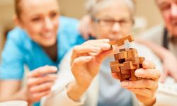 Alzheimer Belirtileri Nasıl Anlaşılır? Uzmandan Açıklama