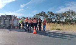 Balıkesir’de Amonyum Nitrat Yüklü Tanker Devrildi: Sürücü Yaralı