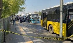 Diyarbakır’da Korkutan Kaza: Minibüs Otobüse Çarptı, 15 Yaralı