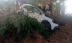 Edirne’de Otomobil Üst Geçidin Ayağına Çarptı: Sürücü Öldü