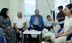 Erdoğan, Malatya'da Depremzede Ailenin Evinde Konuk Oldu