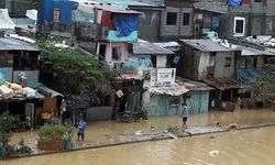 Filipinler’i Ragasa Tayfunu Tehdit Ediyor: Sel ve Dalga Alarmı